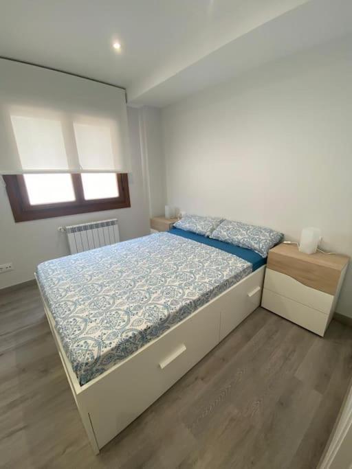 Piso 3 Habitaciones En بايونا المظهر الخارجي الصورة