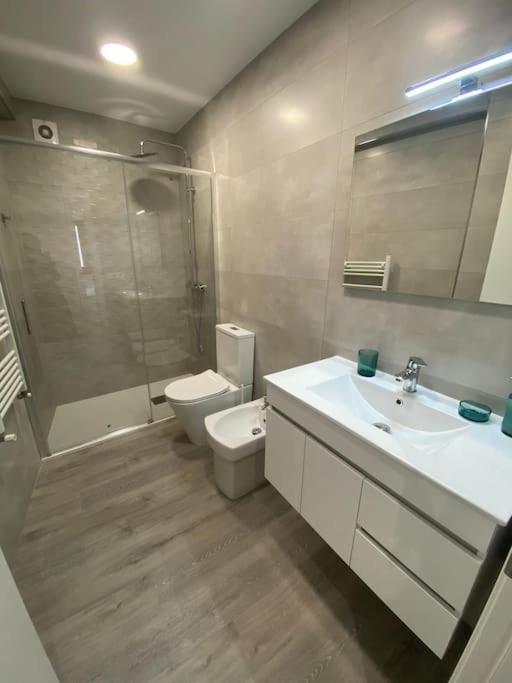 Piso 3 Habitaciones En بايونا المظهر الخارجي الصورة
